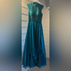 Beautiful flowy skirt floor length